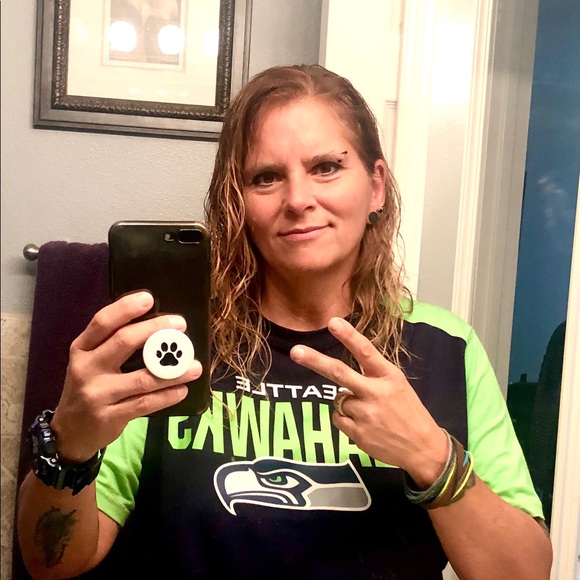 Meet your Posher, Tess - Picture 2 of 2